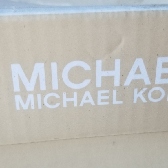 NWT Michael Kors Suede Boots with Faux Fur Trim - Picture 11 of 11